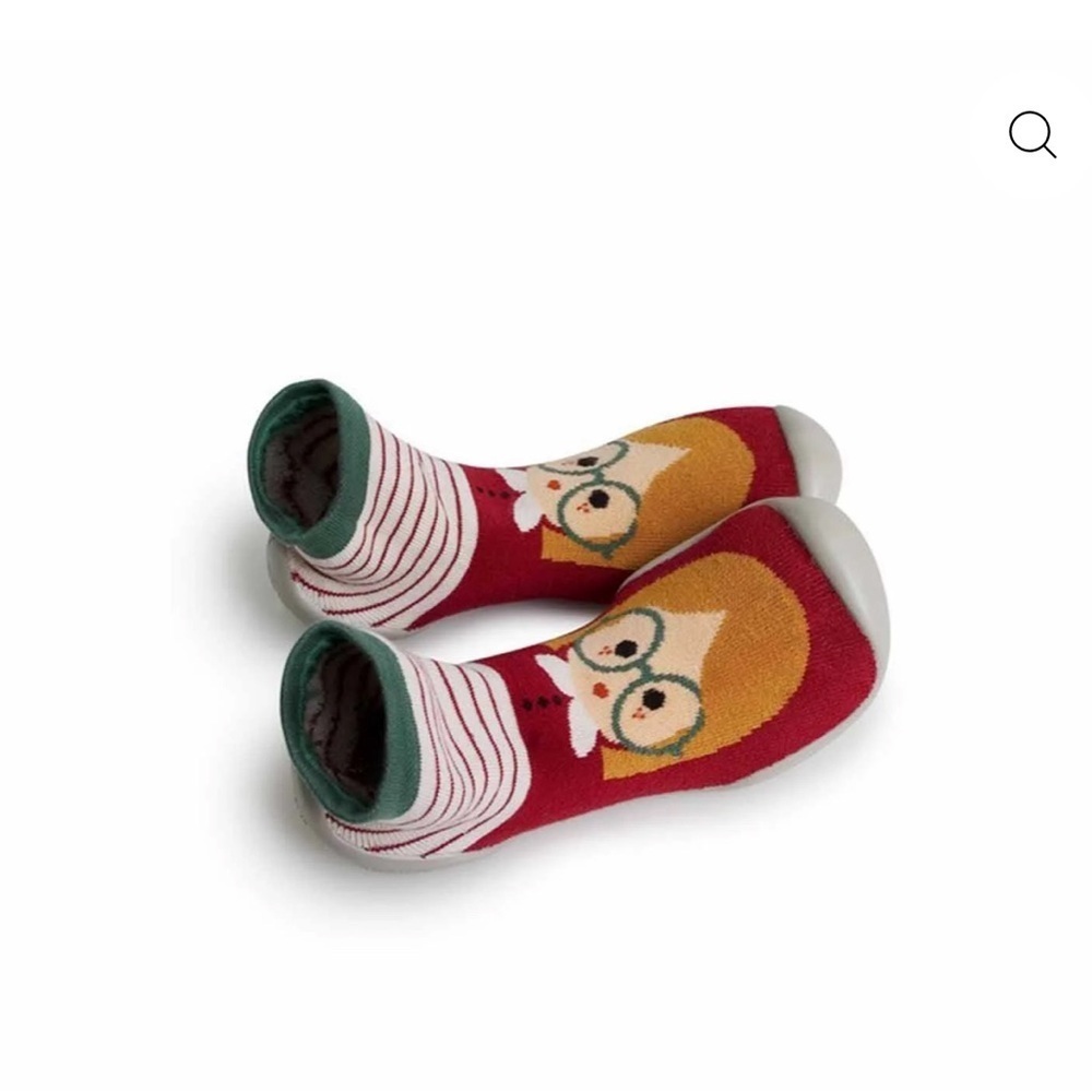 Cozy Red and Green Kids Slippers. Shoe socks! Euro 18/19. Us 2.5 to 3